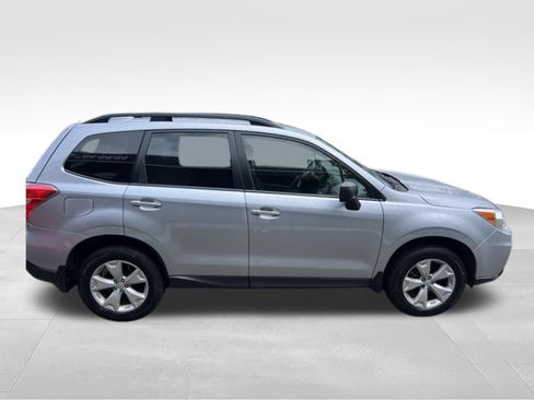 Used 2016 Subaru Forester 2.5i w/ Alloy Wheel Package AWD/4WD image 6