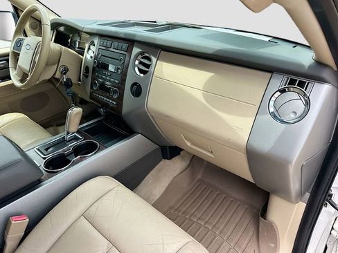 Used 2013 Ford Expedition XLT RWD image 26