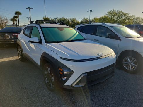 Used 2024 Hyundai Kona SEL w/ Convenience Package image 6