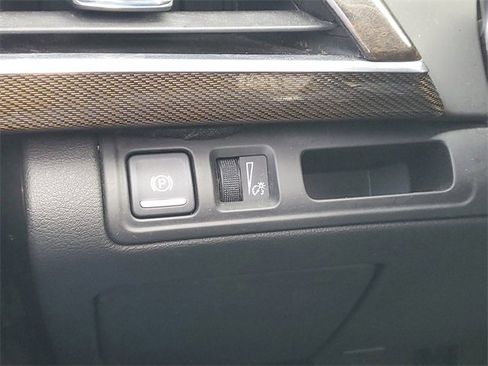 Used 2018 Cadillac CT6 Luxury image 19