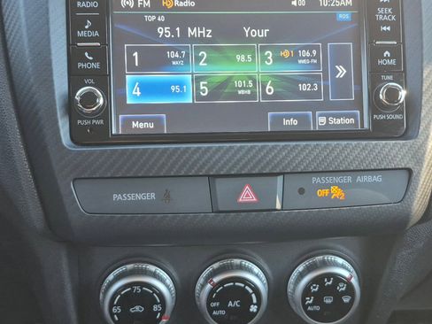 Used 2023 Mitsubishi Outlander Sport ES image 11