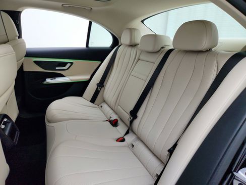 New 2026 Mercedes-Benz E 350 Sedan image 18