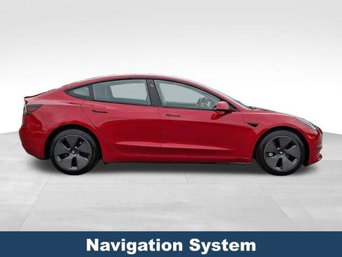 Used 2023 Tesla Model 3 Standard Range RWD image 9