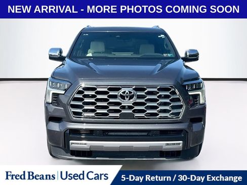 Used 2025 Toyota Sequoia Capstone AWD/4WD image 2
