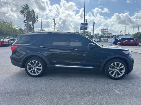 Used 2021 Ford Explorer Platinum w/ Equipment Group 601A AWD/4WD image 5
