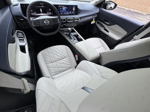 New 2026 Nissan Sentra SL w/ Floor Mat Package FWD image 28