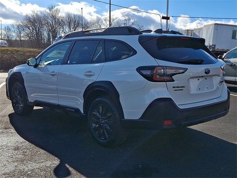 Used 2024 Subaru Outback Onyx Edition image 4