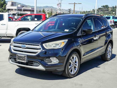 Used 2018 Ford Escape SEL image 6