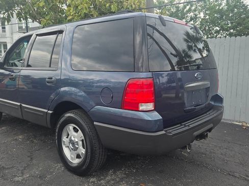 Used 2004 Ford Expedition XLS AWD/4WD image 16