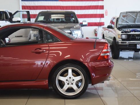 Used 2004 Mercedes-Benz SLK 230 image 16