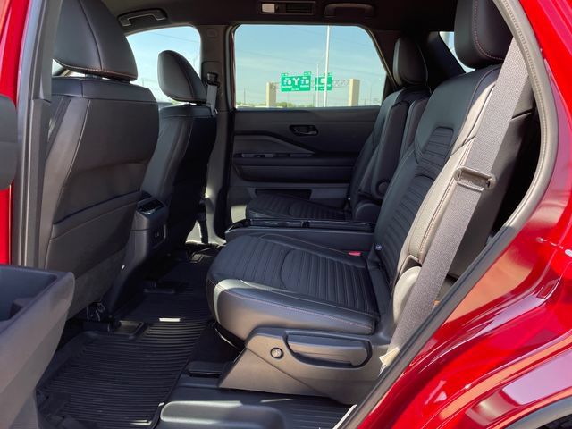 Used 2024 Nissan Pathfinder Rock Creek AWD/4WD image 25