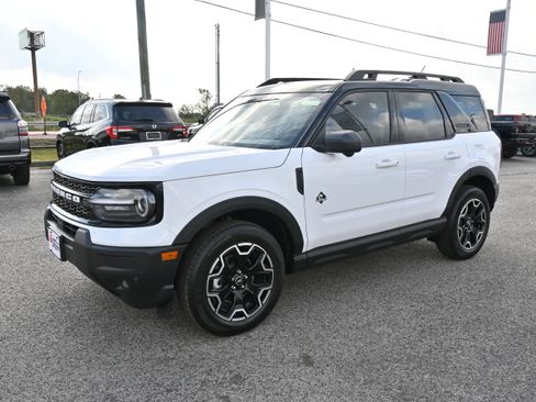 New 2025 Ford Bronco Sport Outer Banks w/ Outer Banks Tech Package+ image 8