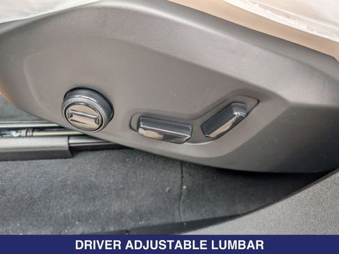 New 2026 Volvo XC90 B5 Plus w/ Protection Package Premier image 12