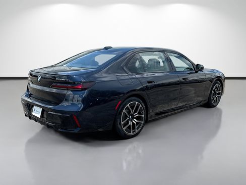 New 2026 BMW i7 eDrive50 w/ Executive Package RWD image 3