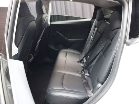 Used 2023 Tesla Model Y Long Range image 7