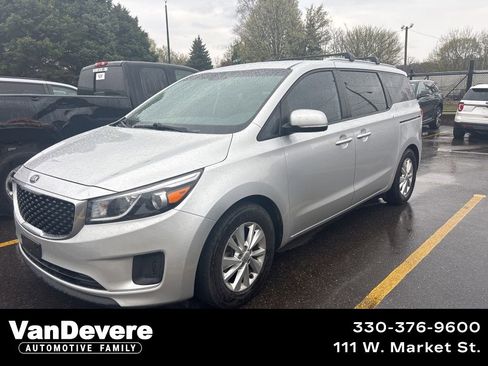 Used 2015 Kia Sedona LX w/ LX Convenience Package image 1