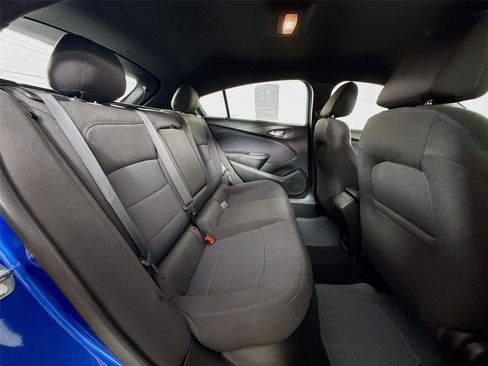 Used 2018 Chevrolet Cruze LT w/ Convenience Package FWD image 26
