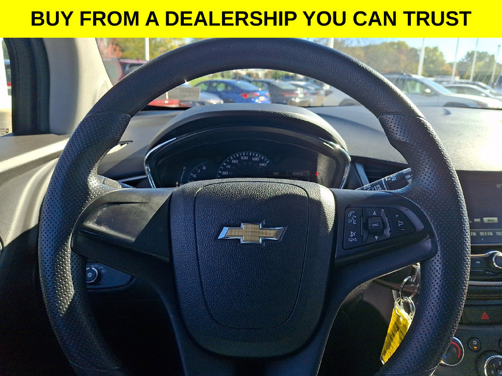 Used 2017 Chevrolet Trax LS FWD image 18