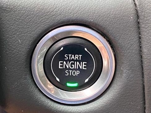 Used 2024 GMC Yukon AT4 w/ AT4 Premium Package AWD/4WD image 21