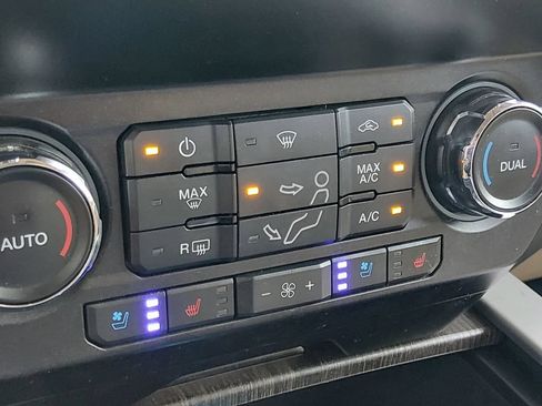 Used 2021 Ford F250 Lariat w/ Lariat Value Package AWD/4WD image 22