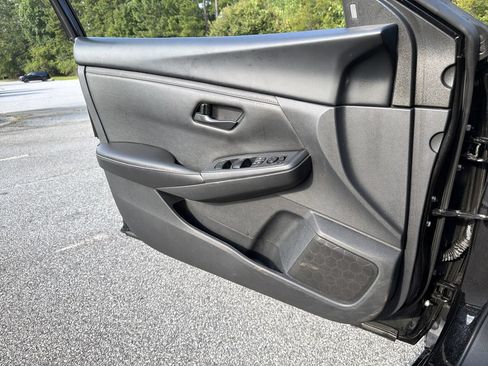 Used 2024 Nissan Sentra S FWD image 13