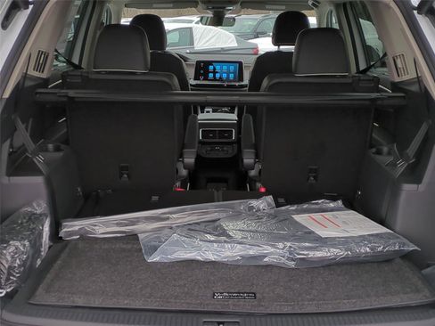 New 2026 Volkswagen Atlas SEL Premium R-Line image 22