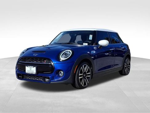 Used 2020 MINI Cooper S image 1