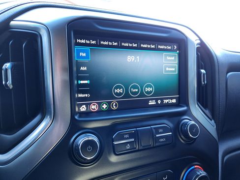 Used 2021 Chevrolet Silverado 1500 LT image 29