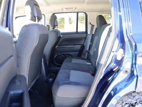 Used 2016 Jeep Patriot Latitude image 14