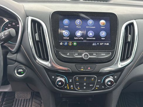 Used 2023 Chevrolet Equinox Premier image 15