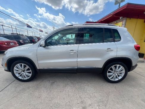 Used 2013 Volkswagen Tiguan SE image 8