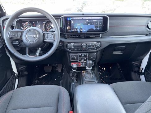 Used 2026 Jeep Gladiator Rubicon AWD/4WD image 2