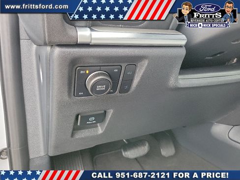 Certified 2025 Ford Expedition Platinum w/ Driver's Package AWD/4WD image 11