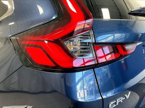 Used 2025 Honda CR-V LX image 34