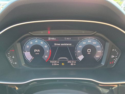 Used 2021 Audi Q3 2.0T Premium w/ Convenience Package AWD/4WD image 22