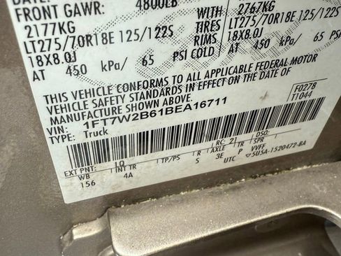 Used 2011 Ford F250 Lariat w/ Lariat Interior Pkg image 4