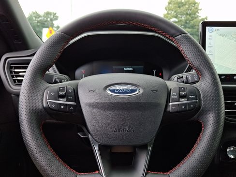 Certified 2023 Ford Escape ST-Line w/ Tech Pack #1 AWD/4WD image 25