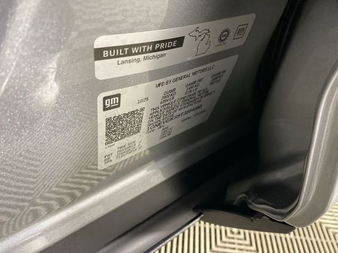 New 2026 Chevrolet Traverse LT w/ Driver Confidence Package image 33