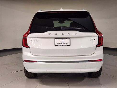 New 2026 Volvo XC90 B6 Plus w/ Protection Package Premier image 10