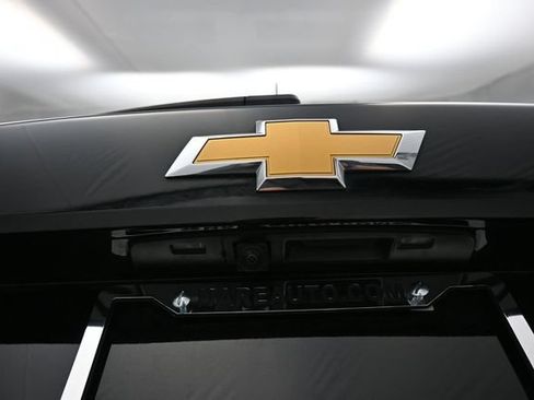 Used 2025 Chevrolet Trax LT FWD image 26