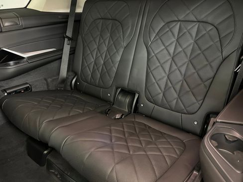 New 2026 BMW X7 xDrive40i image 28