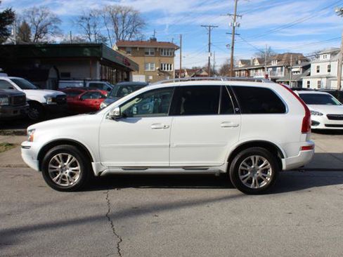 Used 2014 Volvo XC90 3.2 w/ Climate Package image 8