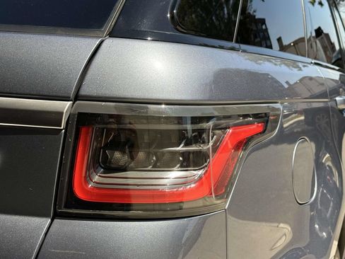 Used 2019 Land Rover Range Rover Sport HSE AWD/4WD image 19