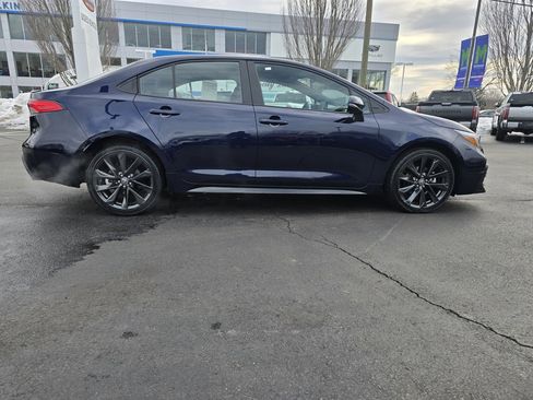 Certified 2023 Toyota Corolla SE w/ SE Premium Package image 8