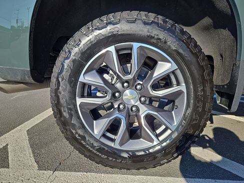 Used 2025 Chevrolet Silverado 1500 LT w/ Leather Package image 9