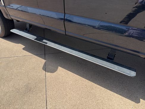 Used 2024 Ford F250 Lariat w/ Lariat Ultimate Package AWD/4WD image 12