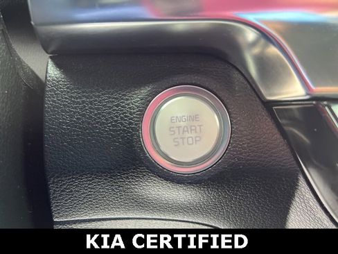 Certified 2022 Kia Telluride EX w/ EX Premium Package image 18