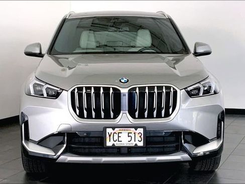 Used 2026 BMW X1 xDrive28i w/ Convenience Package AWD/4WD image 3