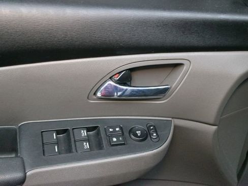 Used 2016 Honda Odyssey LX image 16