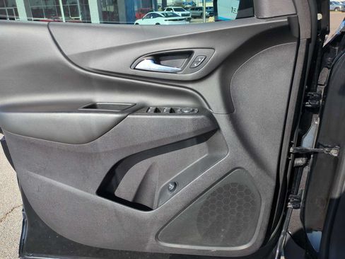 Used 2022 Chevrolet Equinox LT FWD image 21